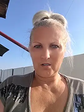 Онлайн чат XXX Divineblond