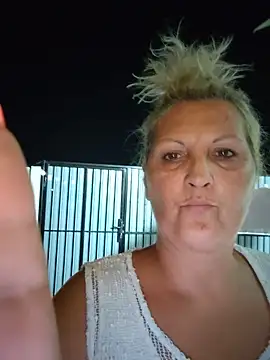 Chat +18 de Divineblond ao vivo