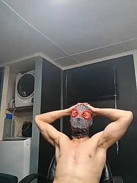 bwcloverboy2 Show in webcam