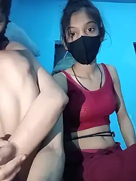 pihu_X Adlı Modelin Web Kamerası Şovu