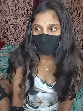 Itsmelovelycouple Show in webcam