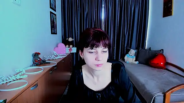 Chat +18 de MiniLysii ao vivo