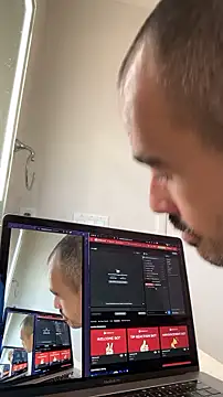 Webkamerová show codyross