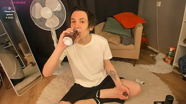 XXX chat uživo modela SolarFringe