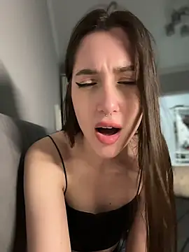 BOOMFOXY Show in webcam