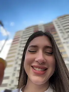 BOOMFOXY Chat XXX in diretta