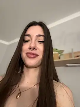 BOOMFOXY Adlı Modelin Canlı Sohbet Odası