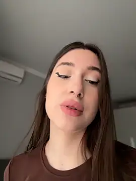 BOOMFOXYn Live XXX chat