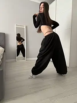 BOOMFOXY live XXX chat