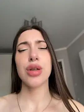 BOOMFOXY Live XXX-chat