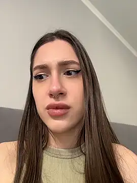 BOOMFOXY's Live XXX Chat