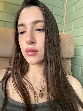 BOOMFOXY Adlı Modelin Canlı XXX Sohbeti