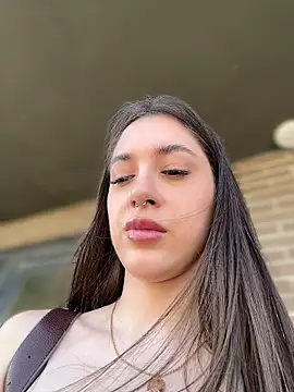 BOOMFOXY Adlı Modelin Canlı XXX Sohbeti