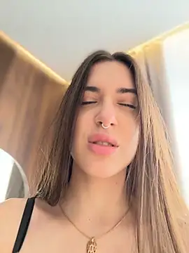 BOOMFOXY Chat XXX in diretta