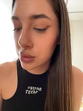 XXX chat uživo modela BOOMFOXY