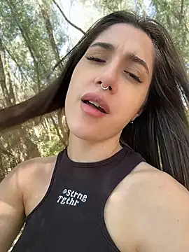 BOOMFOXY Chat XXX live