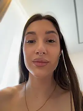 BOOMFOXY's Live XXX Chat