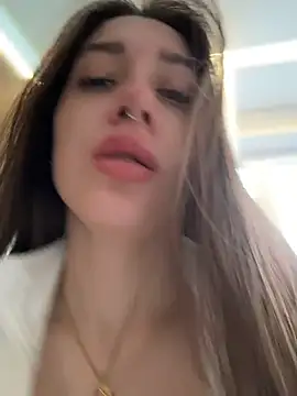 BOOMFOXY Adlı Modelin Canlı XXX Sohbeti