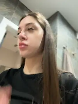 XXX chat uživo modela BOOMFOXY