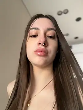 BOOMFOXY's Live XXX Chat