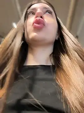 צ'אט XXX בשידור חי של BOOMFOXY