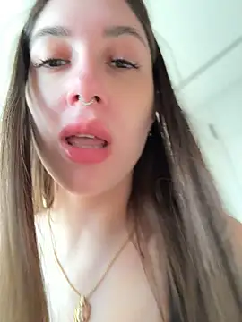 BOOMFOXY's Live XXX Chat
