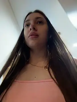 BOOMFOXY live XXX chat
