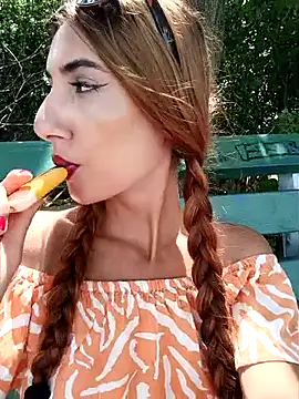 הופעת וובקאם של Andreea_Foxx