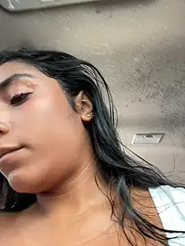 SaryJonex Adlı Modelin Canlı XXX Sohbeti