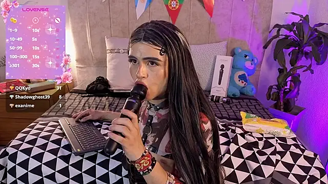 Emilly-hall's Webcam Show