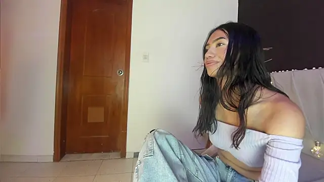 adharaharper's Live XXX Chat