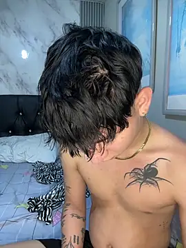 Good_boys01 Show in webcam
