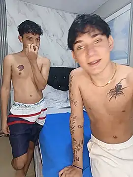 הופעת וובקאם של Good_boys01