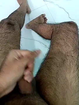 Show modela IndianMan0102 na web-kameri
