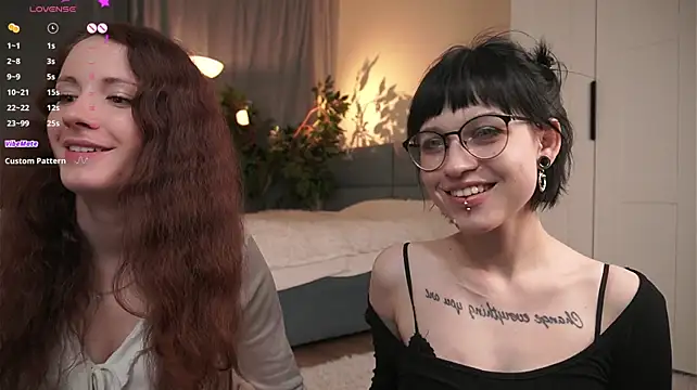 הופעת וובקאם של TeaseDealer