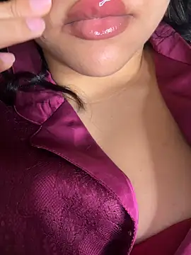 Horny_Fofa Adlı Modelin Canlı XXX Sohbeti