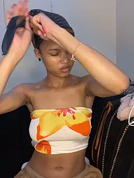 Czat XXX na żywo – PEACHWAV3
