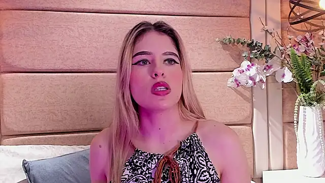AndreinaOwen's Live XXX Chat