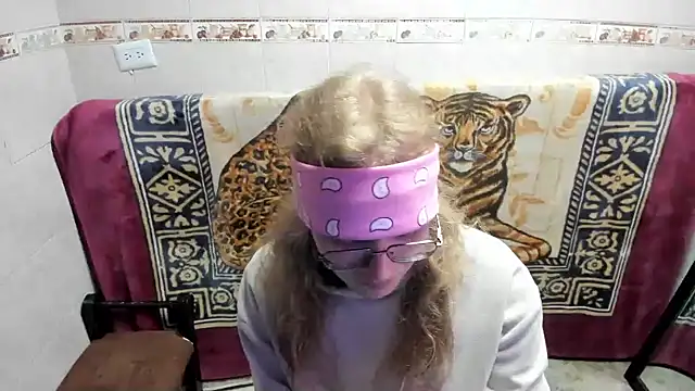 Jinnbooky Show in webcam