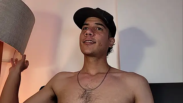 Pokazy przed kamerką – Derek_stud_