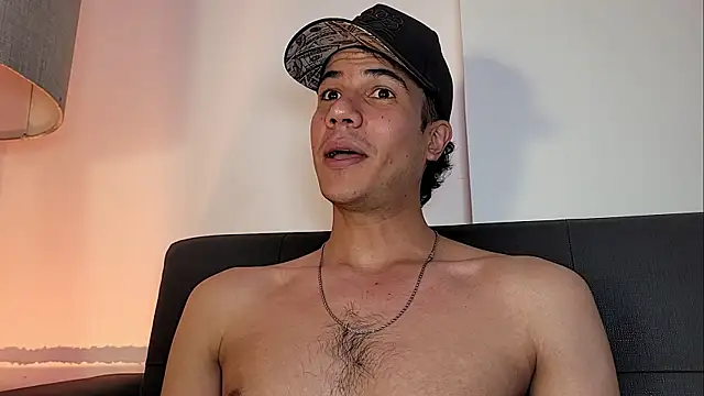 Derek_stud_ Show Webcam