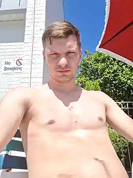 Kcruisemysteryclouds' Webcam Show