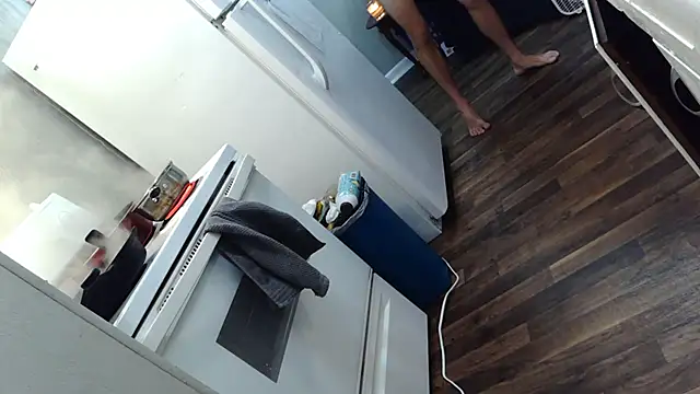 Kcruisemysteryclouds' Webcam Show