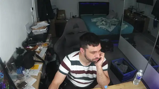 Yaraktisdan Webcam-Show