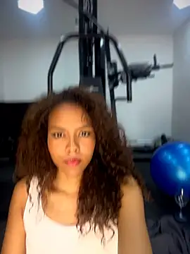 EmmaExoticaXXX: διαδικτυακό σόου στην κάμερα