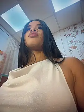 EmmaExoticaXXX 在線直播表演