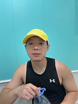 Show modela SexyKuikuiTop01 na web-kameri