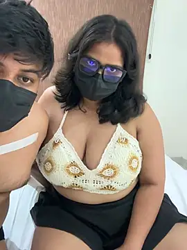 Tokencraze_couple Webcamshow