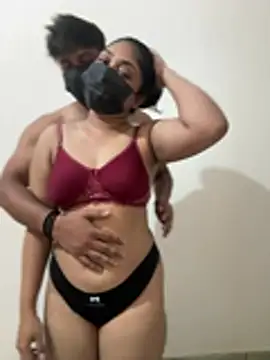 Show modela Tokencraze_couple na web-kameri