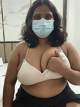 Tokencraze_couple Webcam-Show